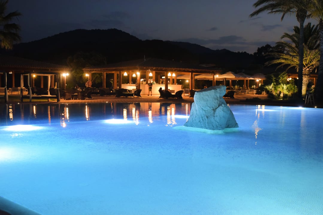 Pool Hotel Garden Beach Cala Sinzias