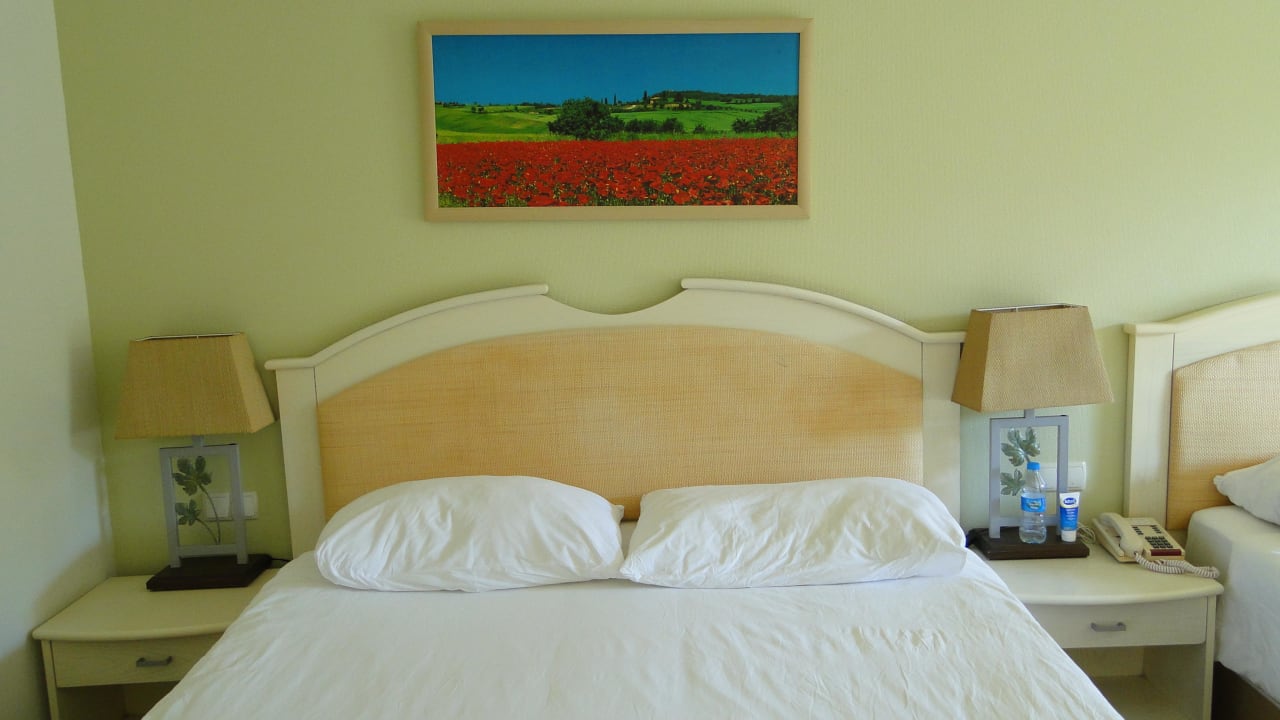 Łozko małżeńskie i dostawka PALOMA Perissia