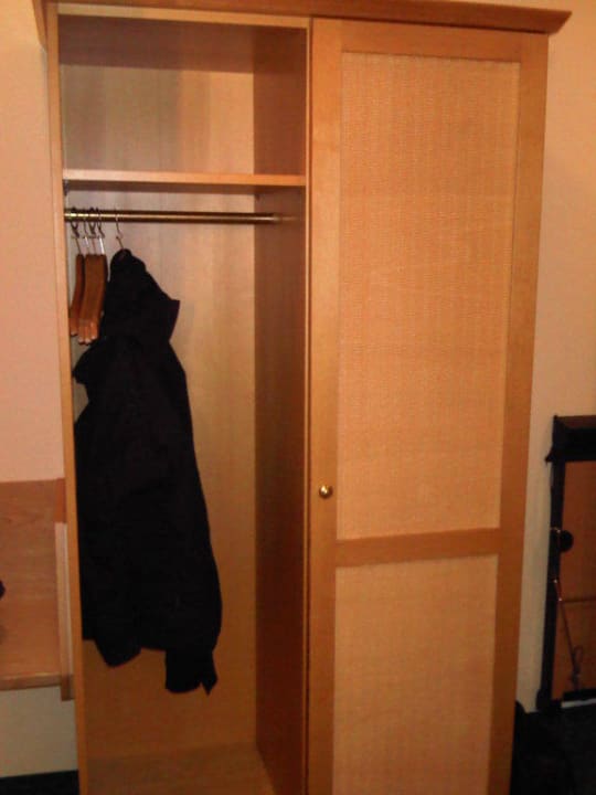 Der Kleiderschrank Hotel Jagdschloss