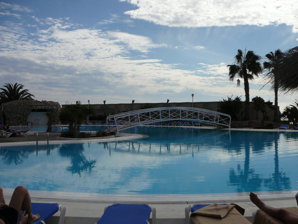 Pool SBH Monica Beach Resort