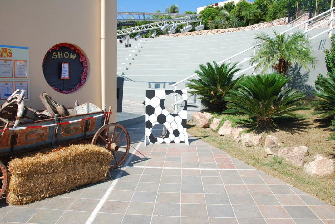 Wiesen Dekoration  Atlantica Mikri Poli Rhodes