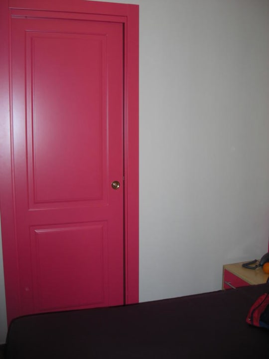 Badeingang durch die Schiebetür Hotel Diana Pompei