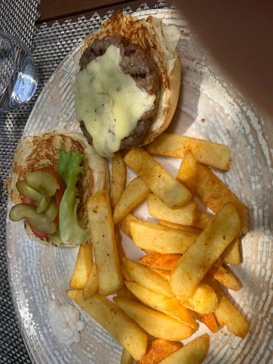 Gastro Gloria Serenity Resort