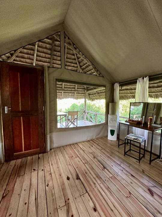 Zimmer Lake Burunge Tented Lodge