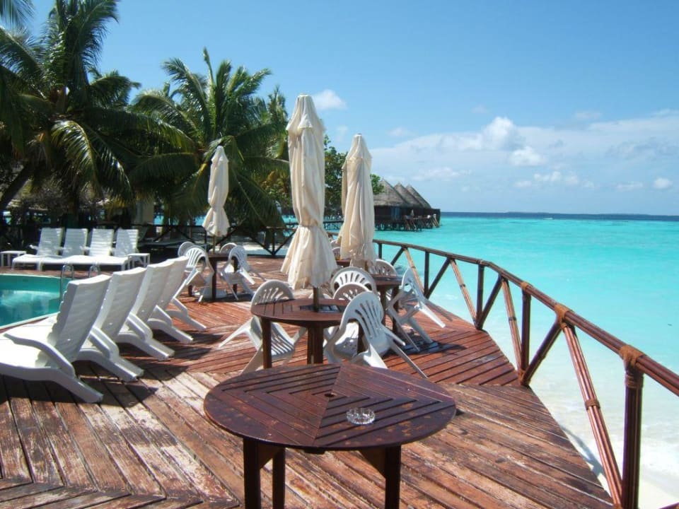 Ein Hotel muss einen Pool haben?! Thulhagiri Island Resort