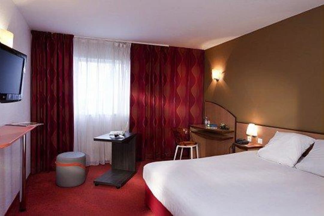 Chambre + petit déjeuner + wifi inclus Hotel ibis Styles Peronne Assevillers