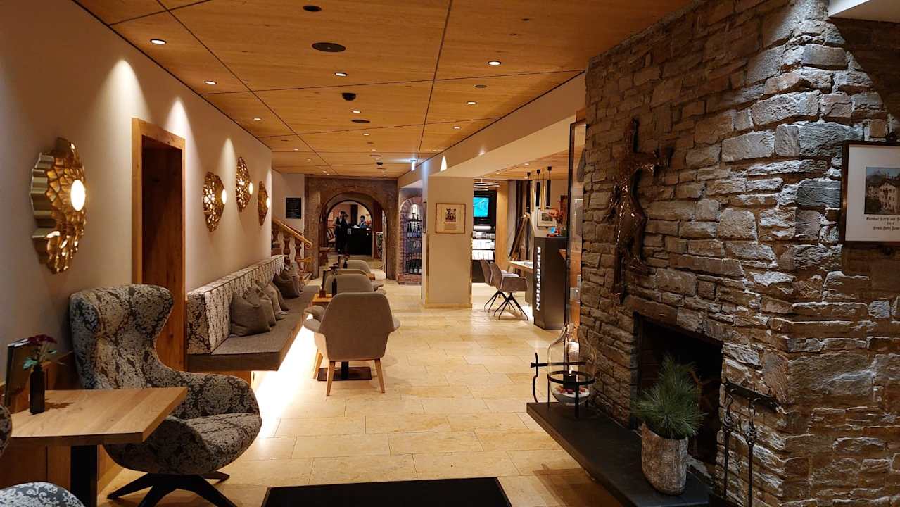 Lobby Hotel Neue Post