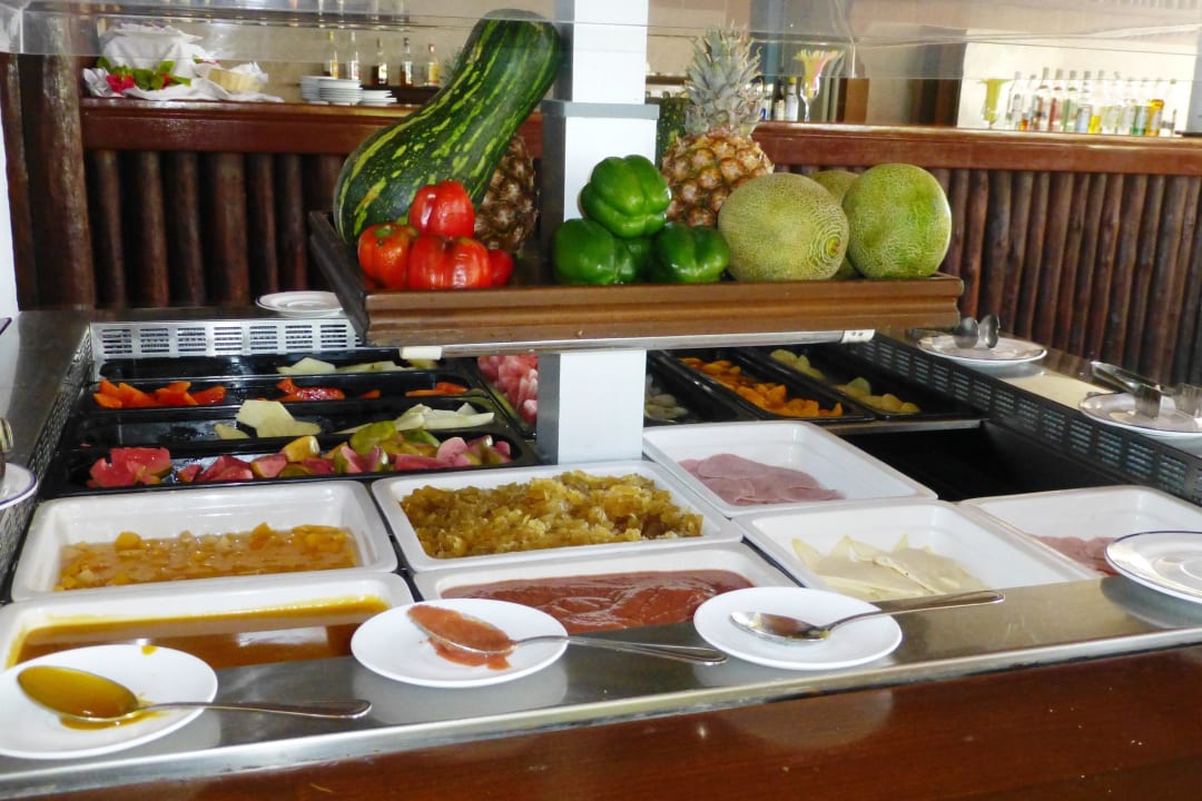 Mittagsbuffet im Strandrestaurant Melia Las Dunas