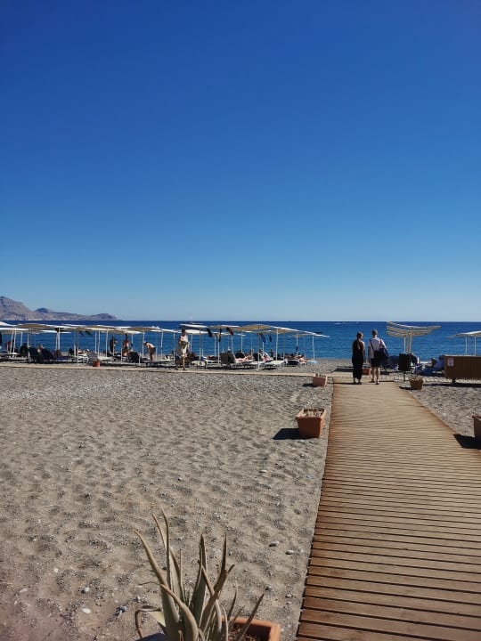 Strand Lindos White Hotel & Suites