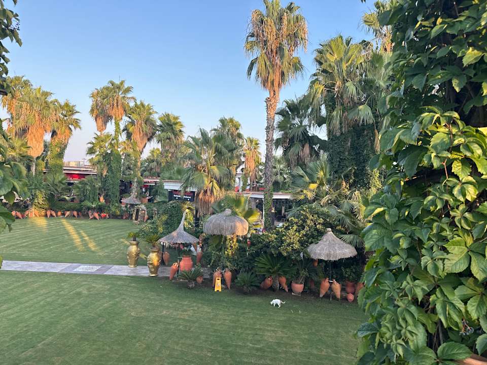 Gartenanlage Hotel Club Sera