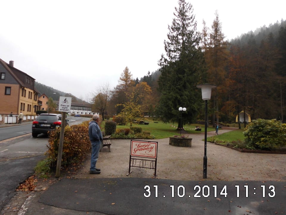 Gegenüber Pension Sonneck Wildemann