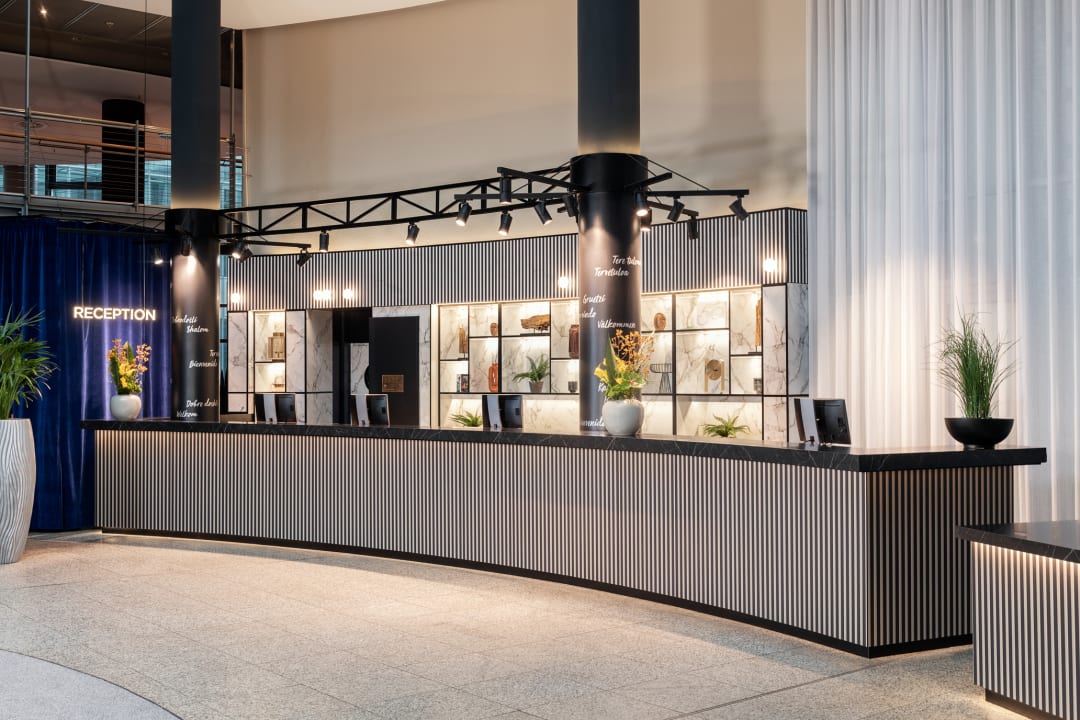Lobby Hotel NH Düsseldorf City