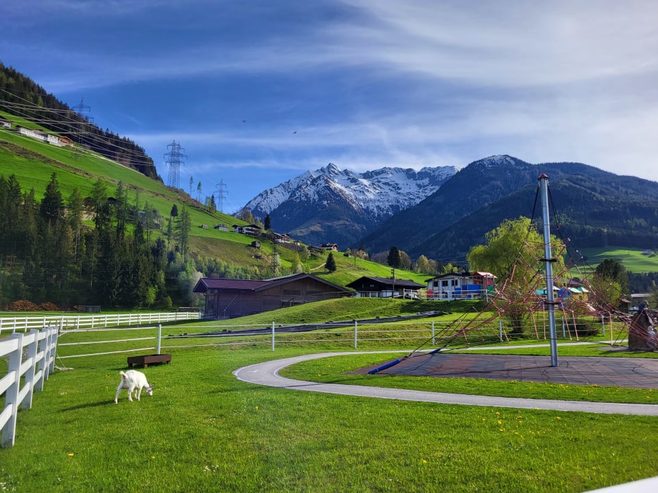 Außenansicht Kinderhotel Felben