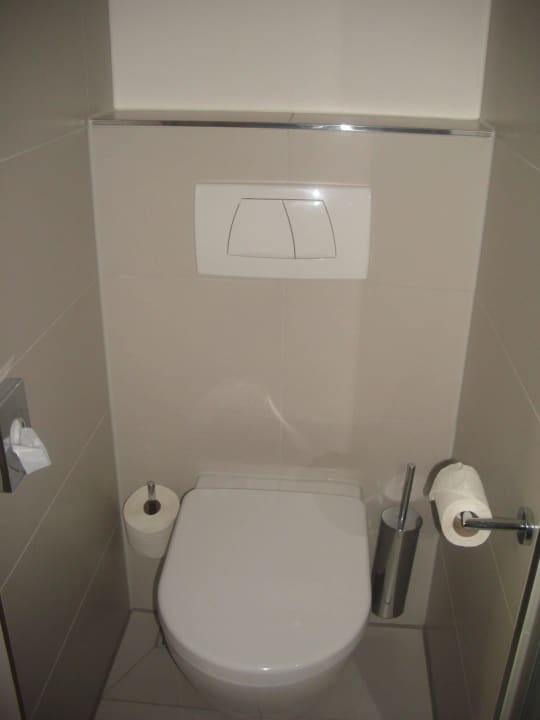 Bad/WC/Waschbecken.  Hotel NH Fürth Nürnberg