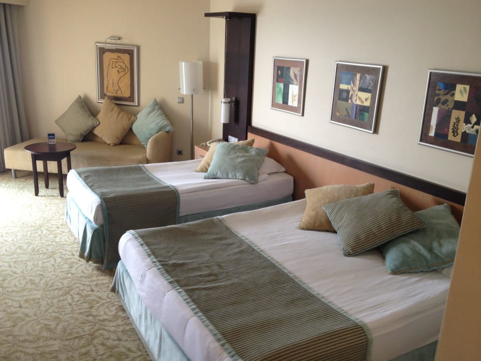 Zimmer Royal Wings Hotel