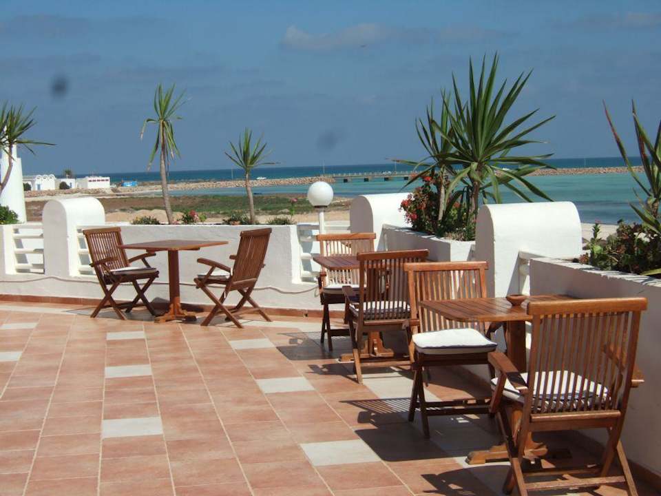 Terrasse der Hauptbar Hotel Bravo Djerba