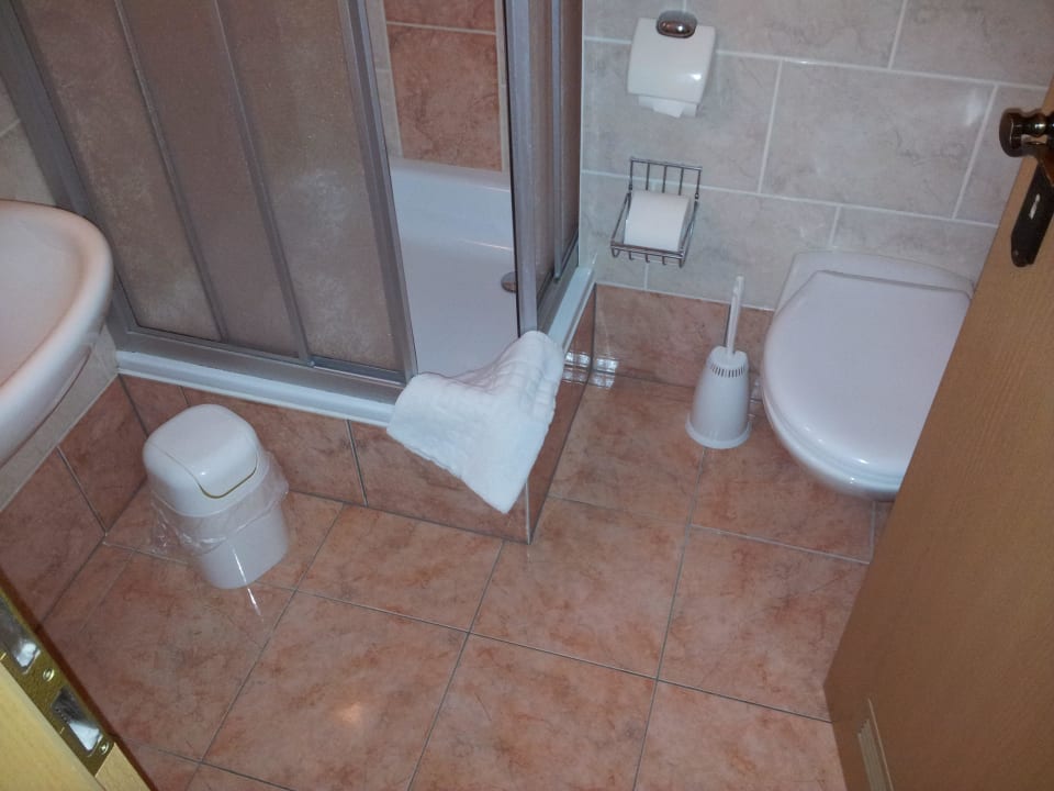 Badezimmer Hotel Erblehngericht Papstdorf