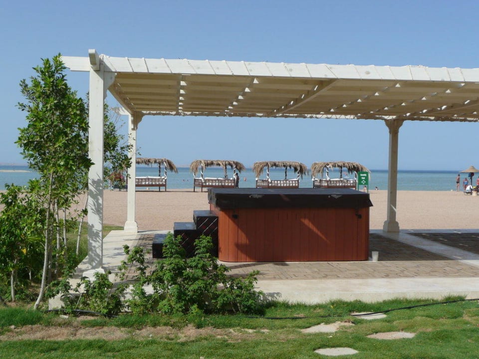 Einer der beiden Jacuzzis JAZ Aquamarine Resort