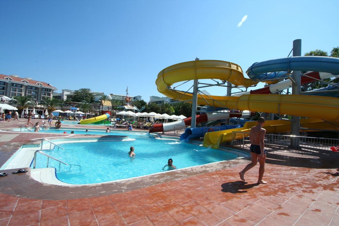 3 verschiedene Rutschen für Größere Hotel Turan Prince