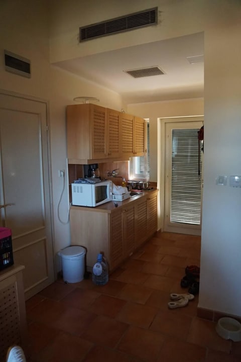 Eingang mit Küchenzeile Apartments Bellevue Plava Laguna