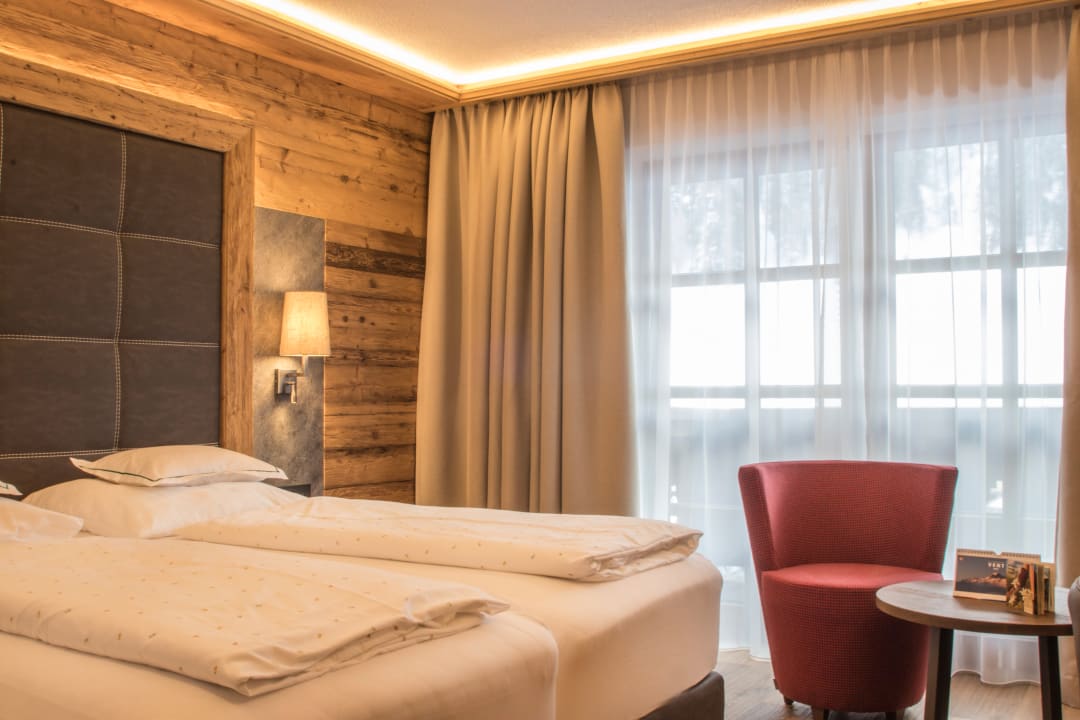 Zimmer Natur- & Alpinhotel Post