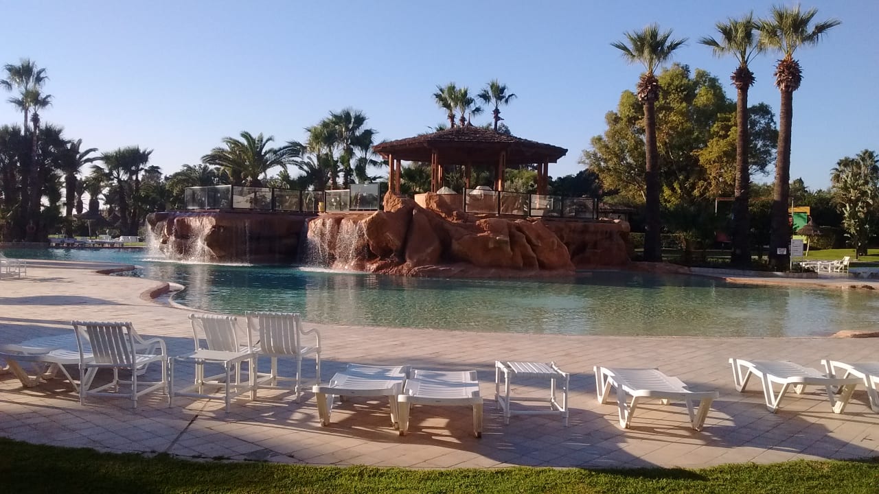 Pool Sentido Phenicia