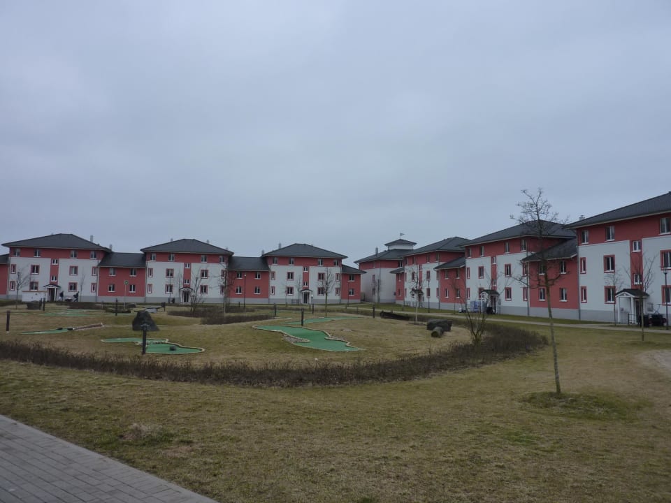 Ein Teil der Außenbereichs BEECH Resort Boltenhagen