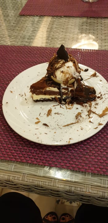 Gastro Quattro Beach Spa & Resort