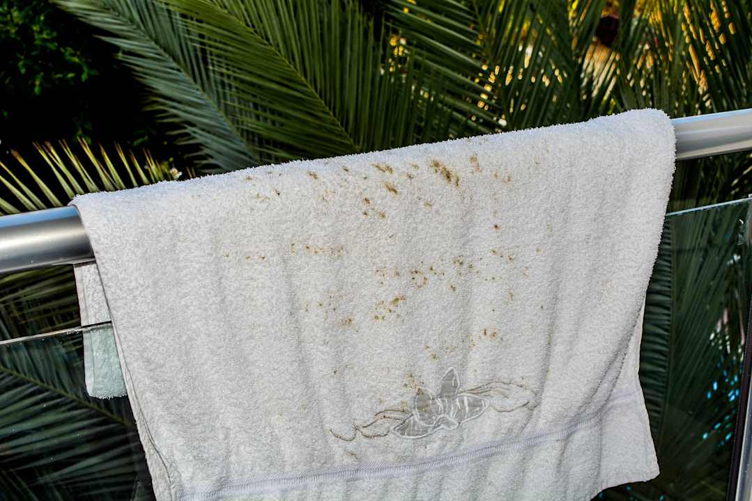 Die Handtücher, wir haben unsere eigenen benutzt Hotel Side Elis