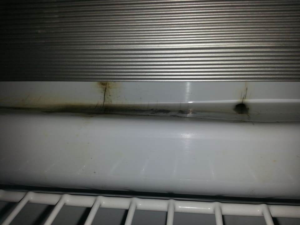 Schimmliger Kühlschrank Hane Family Resort