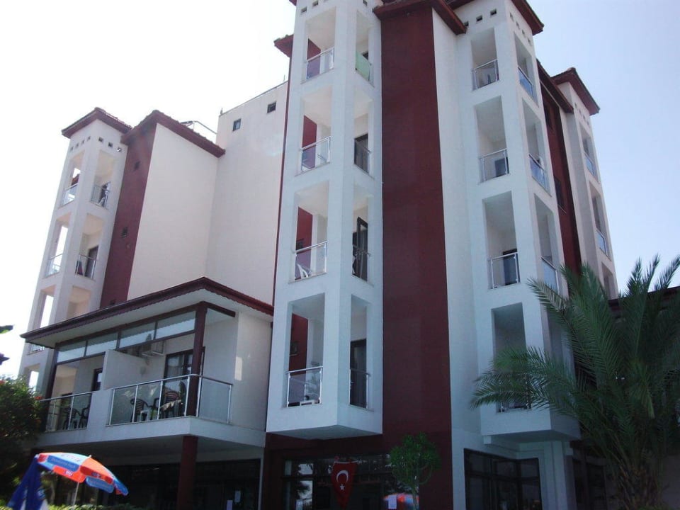 Morgens bei Frühstck Hotel Side Elis