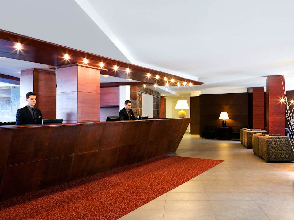 Hall Hotel Sansicario Majestic