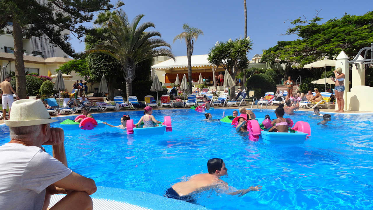 Hôtel H10 Las Palmeras - La Piscine  H10 Las Palmeras