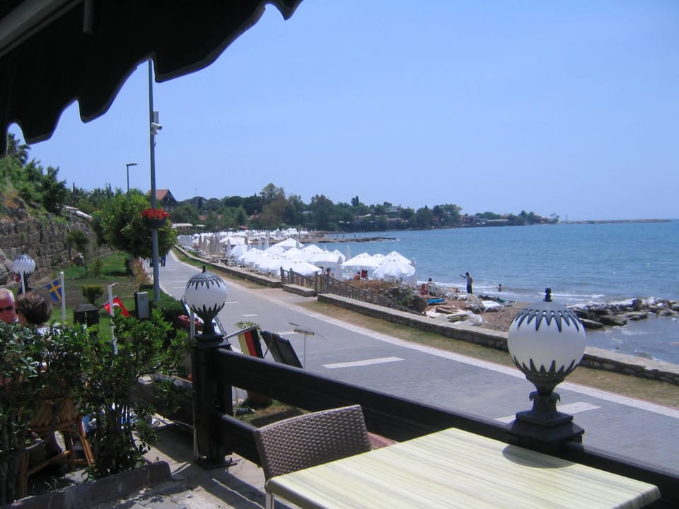Ausblick von der Terrasse Side Altinkum Hotel