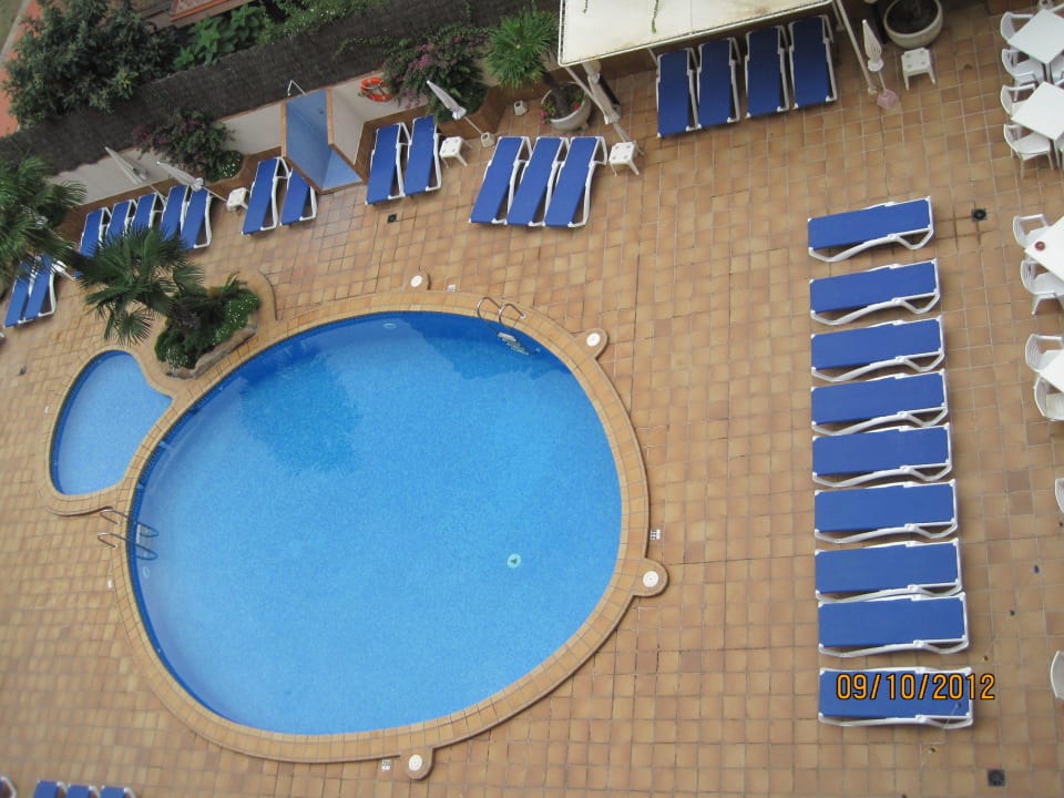 Eiskalter Pool  AQUA Hotel Promenade & Spa