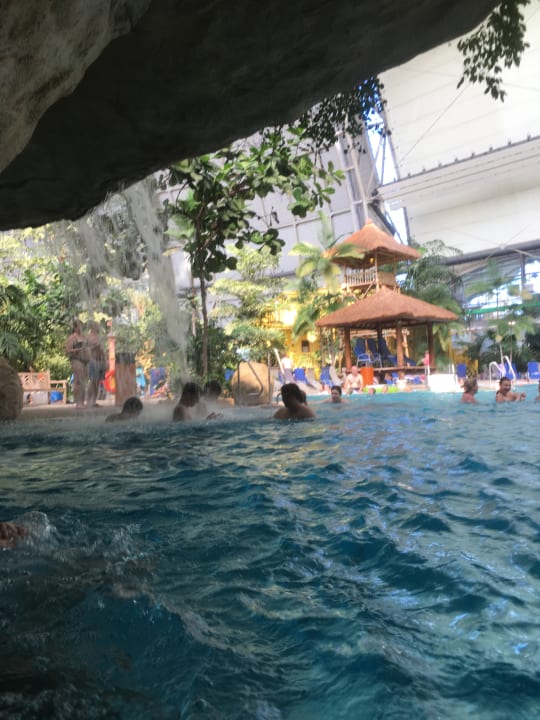 Pool Tropical Islands Resort