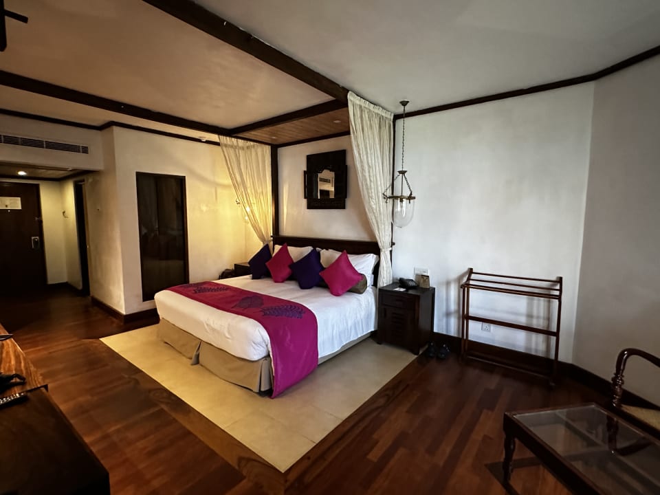 Zimmer Royal Palms Beach Hotel