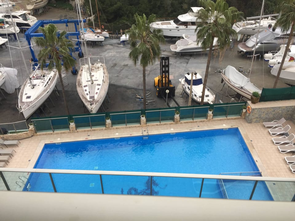 Der Pool Porto Drach Aparthotel & Suites