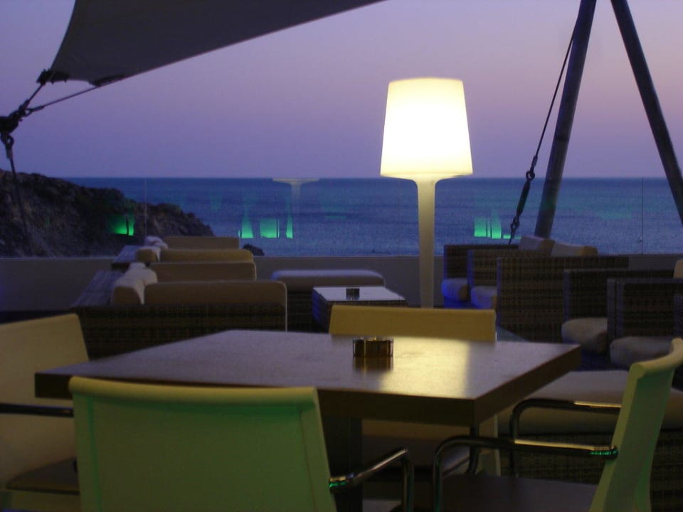 Blick aus der Bar auf den Strand Atlantica Mikri Poli Crete