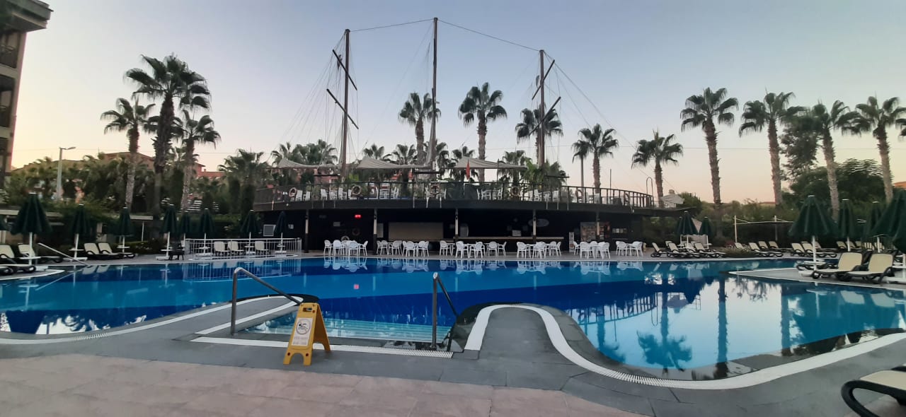 Pool Can Garden Resort