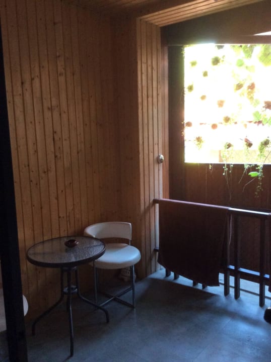 Das ist der Balkon Pavilion Samui Villas & Resort