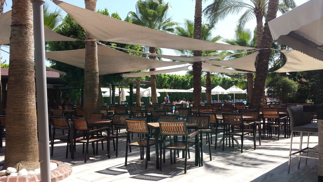 Außenrestaurant Hane Family Resort