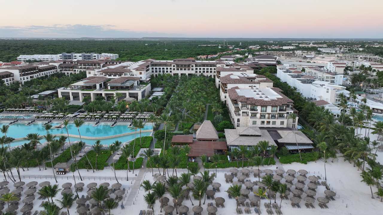 Außenansicht Lopesan Costa Bávaro Resort, Spa & Casino