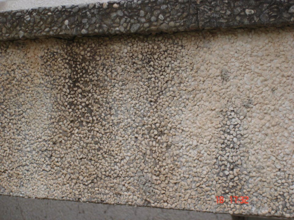 Dreck und Schimmel wo man hinsieht Hipotels Mediterraneo Club