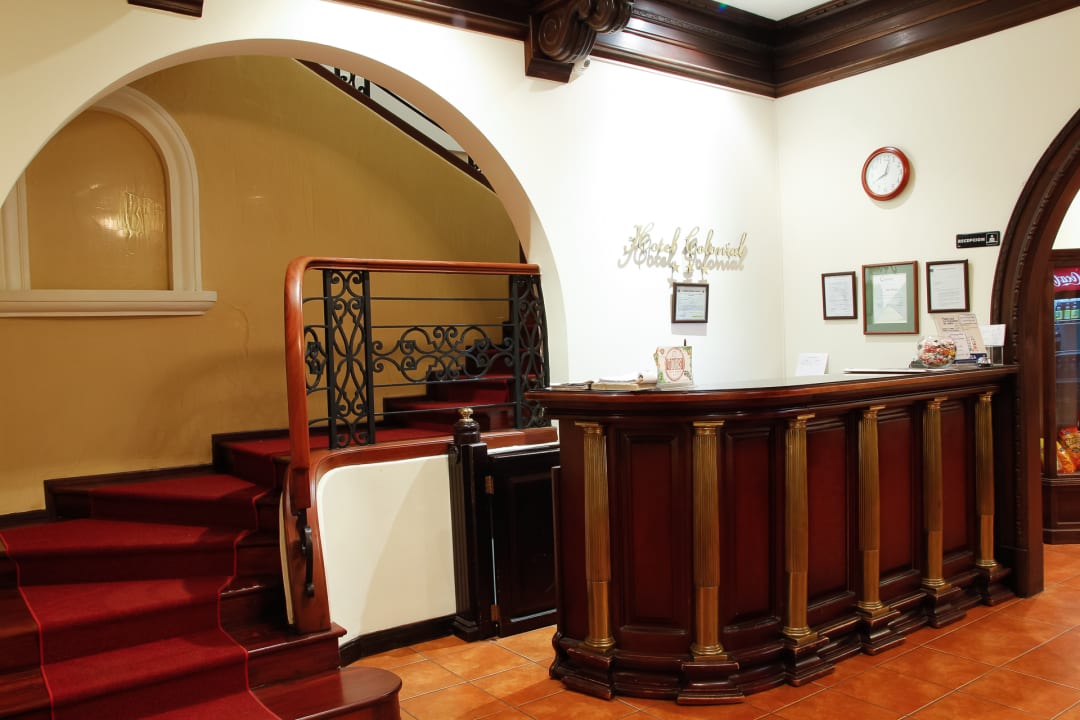 Lobby Hotel Colonial