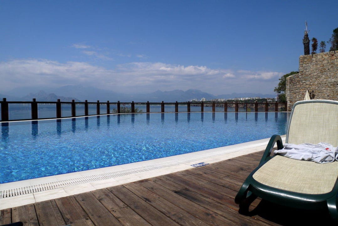 Allein dieser Blick war jeden Cent wert! Ramada Plaza by Wyndham Antalya