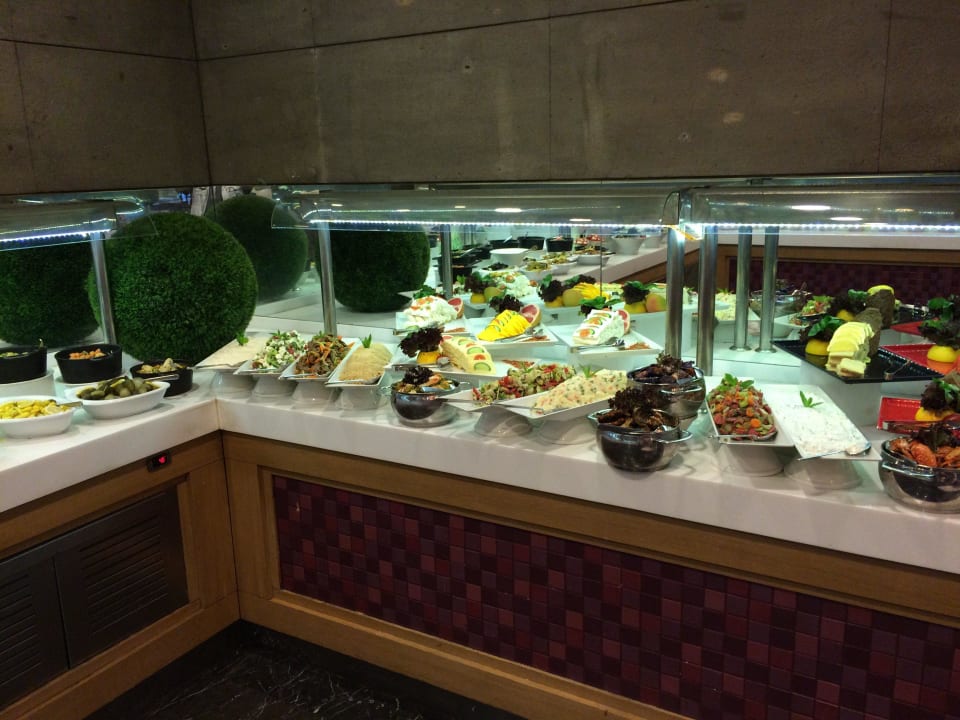 Buffet täglich was anderes Ramada Plaza by Wyndham Antalya