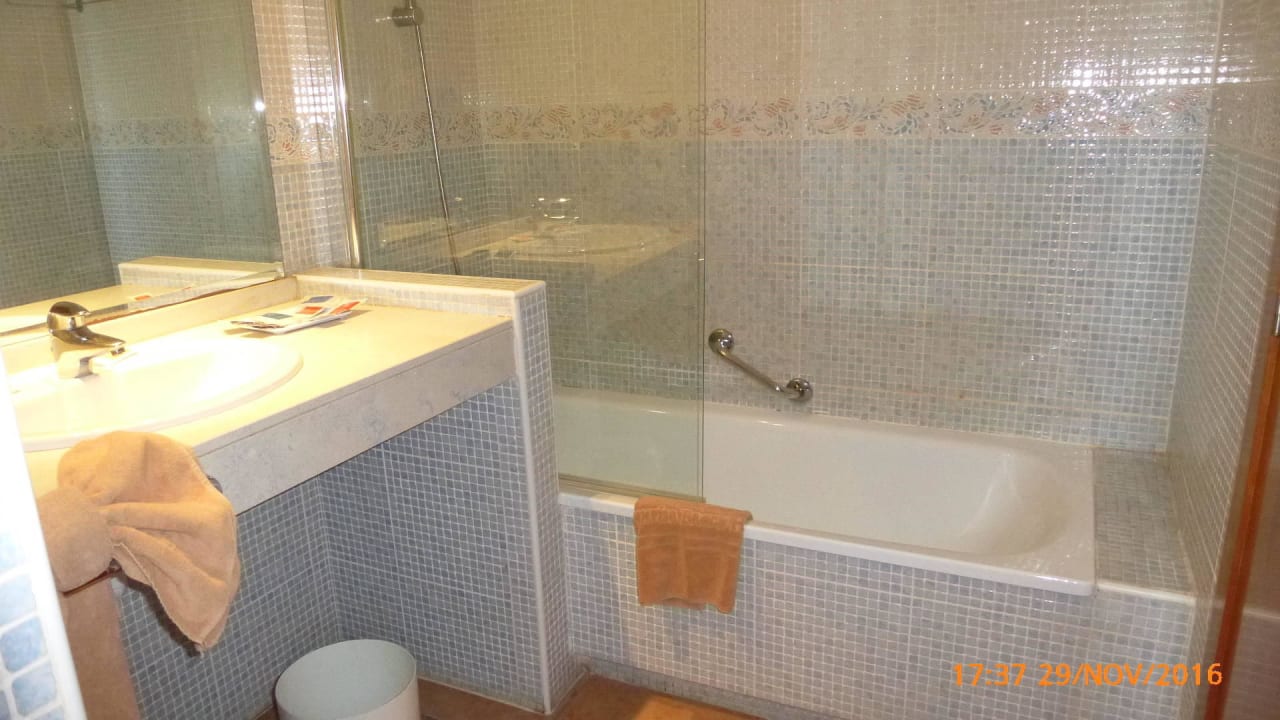 Bad im DZ SBH Club Paraiso Playa