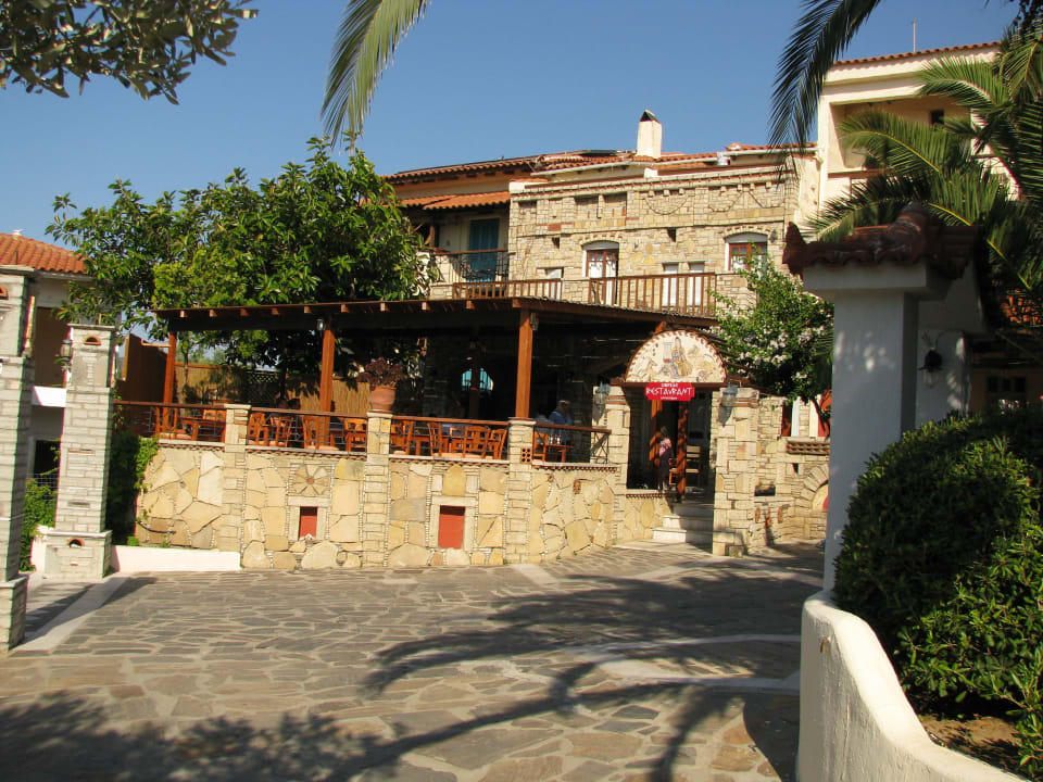 Eingang und Resteurant Orfeas Hotel Kampos Village Resort