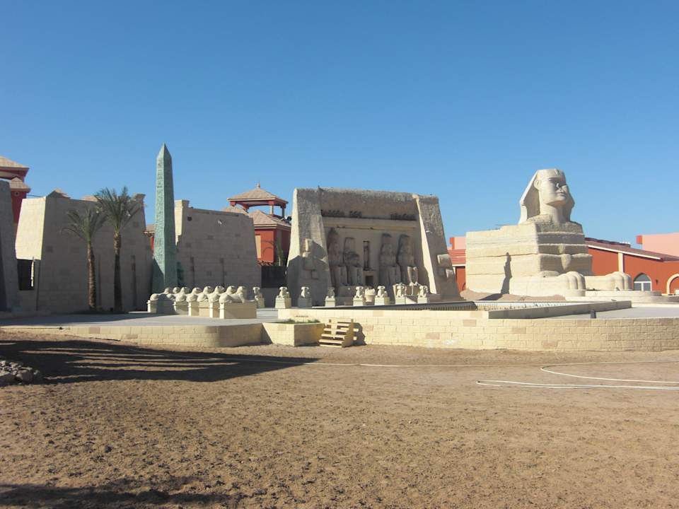 Showarena Pickalbatros Alf Leila Wa Leila Resort - Neverland Hurghada